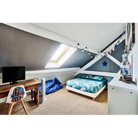 Charming Loft In Lyon アパート エキュリ